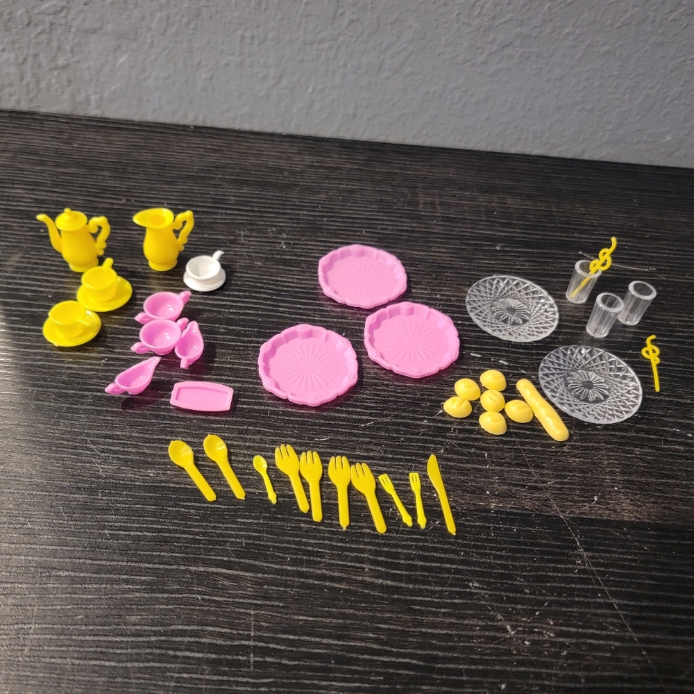 Barbie doll Vintage dinner and tea set lot